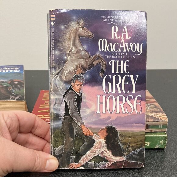 R.A. MacAvoy Vintage 1980s Lot of 6 Softcover Fantasy Science Fiction Books‎ - Picture 5 of 16